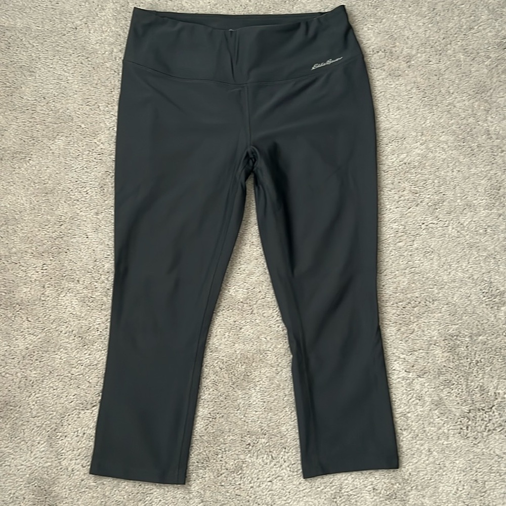 Set of THREE (3)Eddie Bauer, women’s legging’s, capris. EUC, burg/black/grey